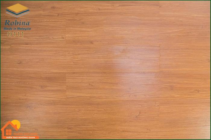 Sàn gỗ Robina 0111 8mm